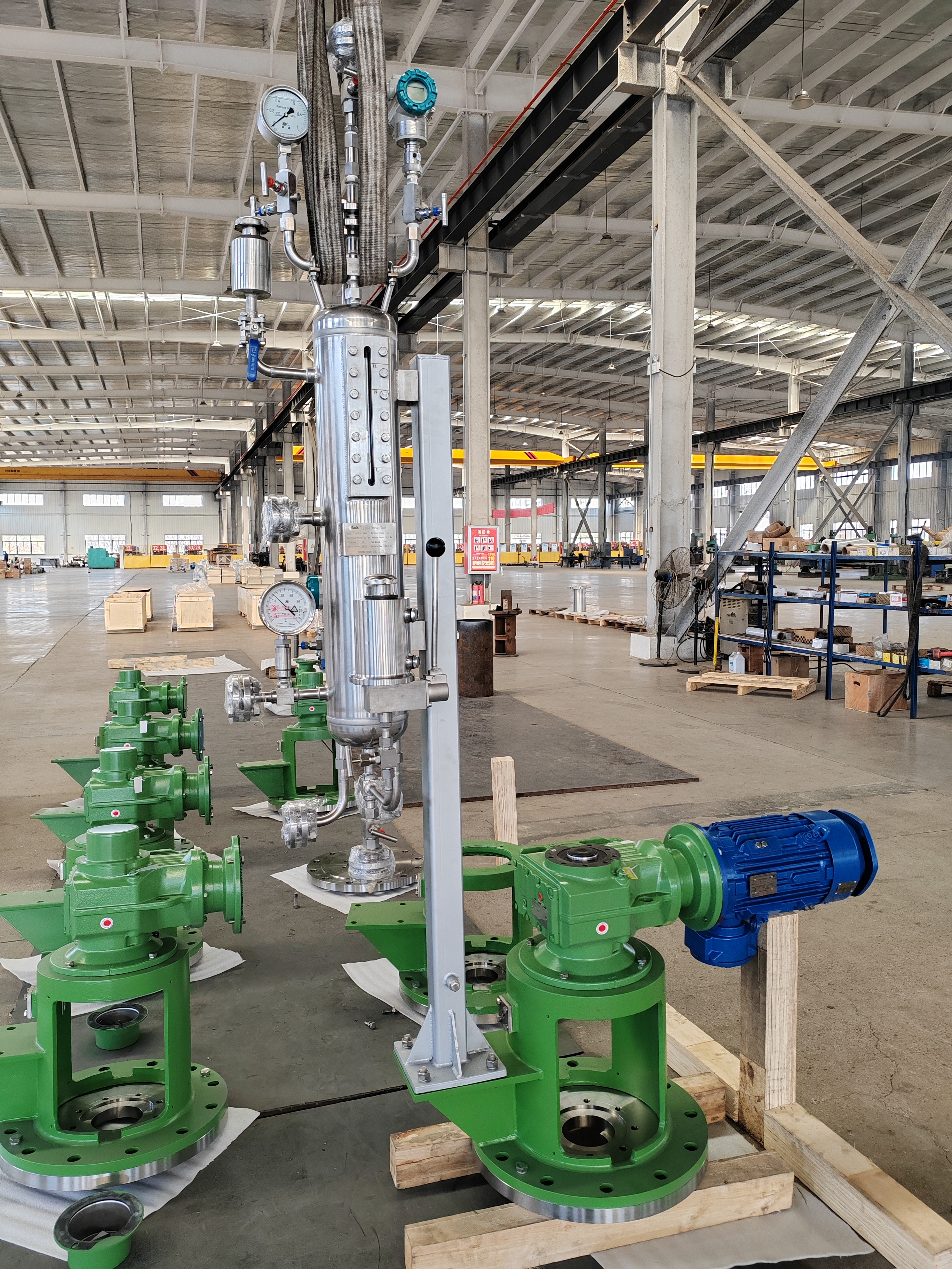 Industrial Agitator Sizing and Fluid Dynamics